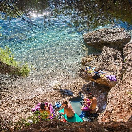 Cast Away - Eco Resort Zavala Εξωτερικό φωτογραφία